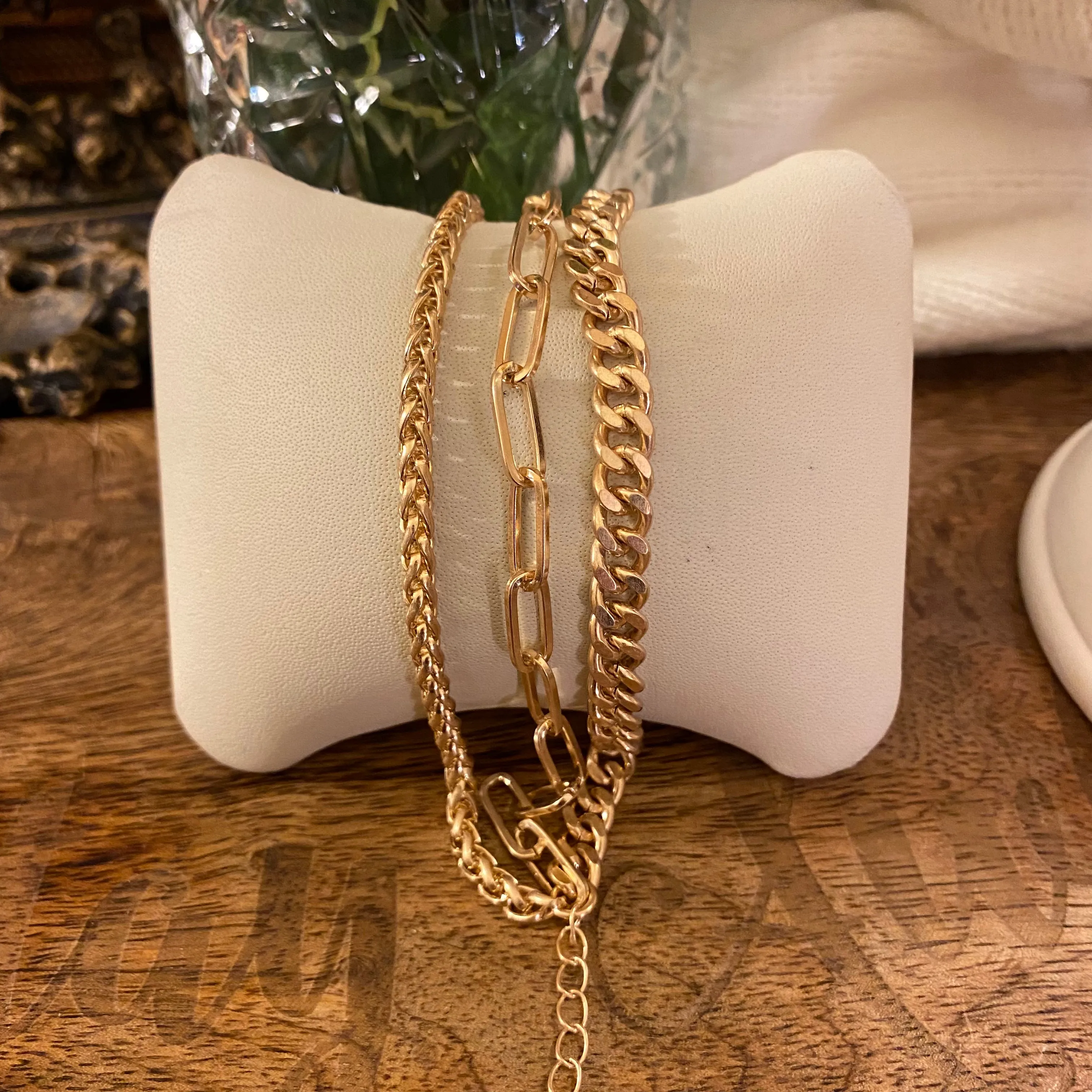 Gold Bracelet 7.5 Plus 2 Extender With Claw Closure