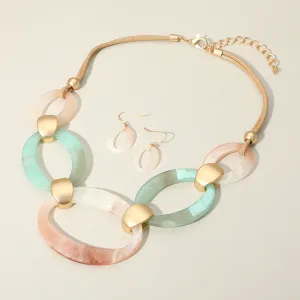 iLLASPARKZ Bold Matte Finish Resin Oval Link Statement Necklace